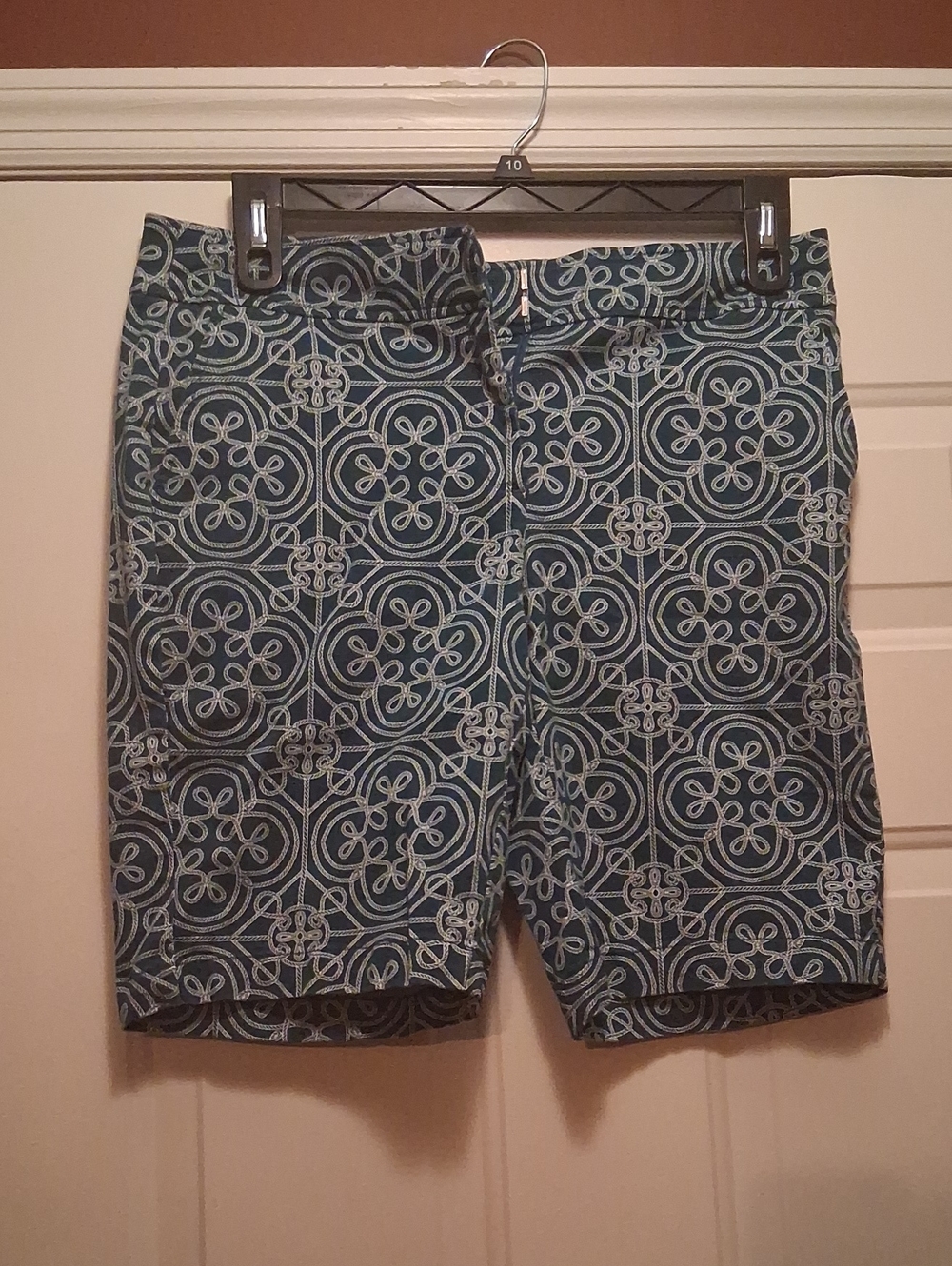 Juniper + Lime Abstract Rope Medallion Print Shorts